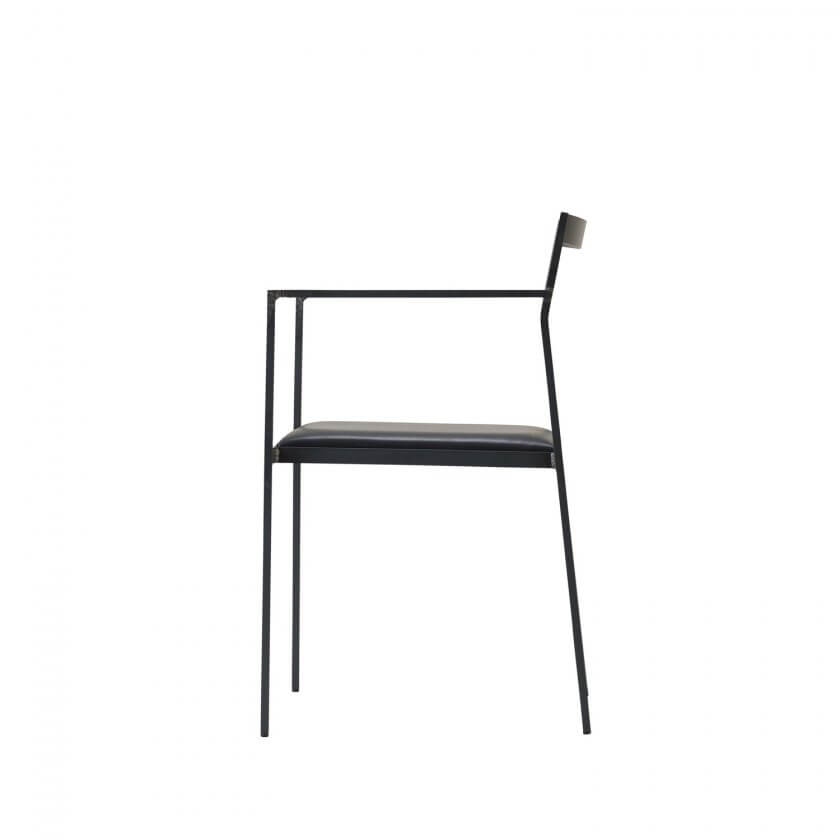 SHIN stacking arm chair